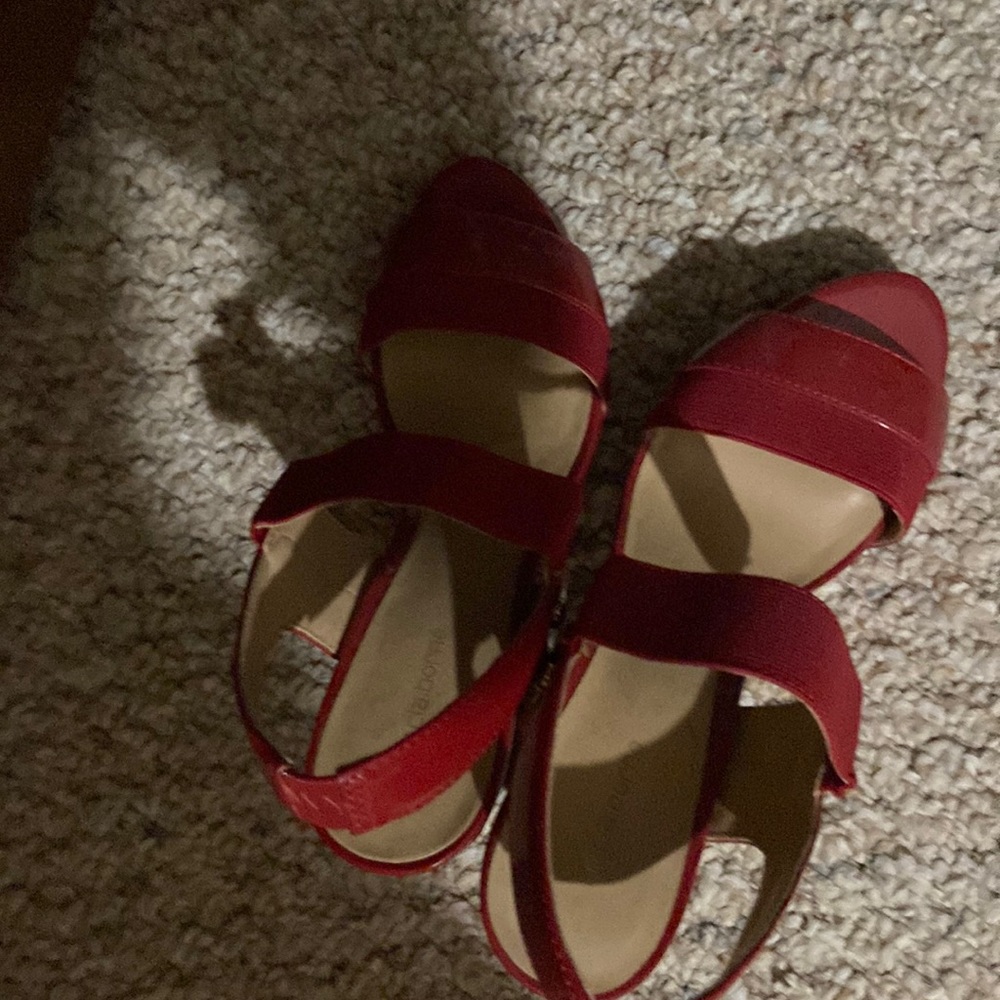 Women’s shoes size 7